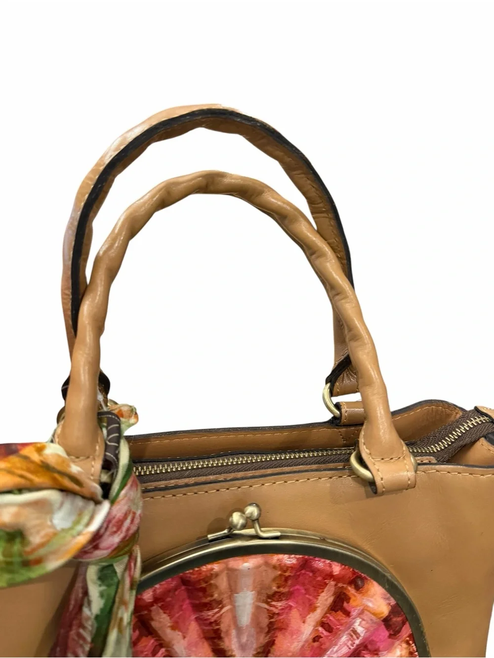 Patricia Nash Angela Naturals Seashell Kisslock Leather Handbag NEW DISTRESSED